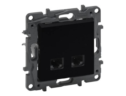 Kompiuterinis lizdas Niloe Step Legrand 863564 (juoda)